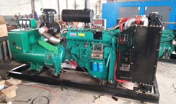 信阳潍柴二手发电机大型柴油发电机组